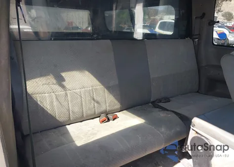 1996 Dodge Ram 1500 from USA, damaged, VIN 1B7HC13Z8TJ146669